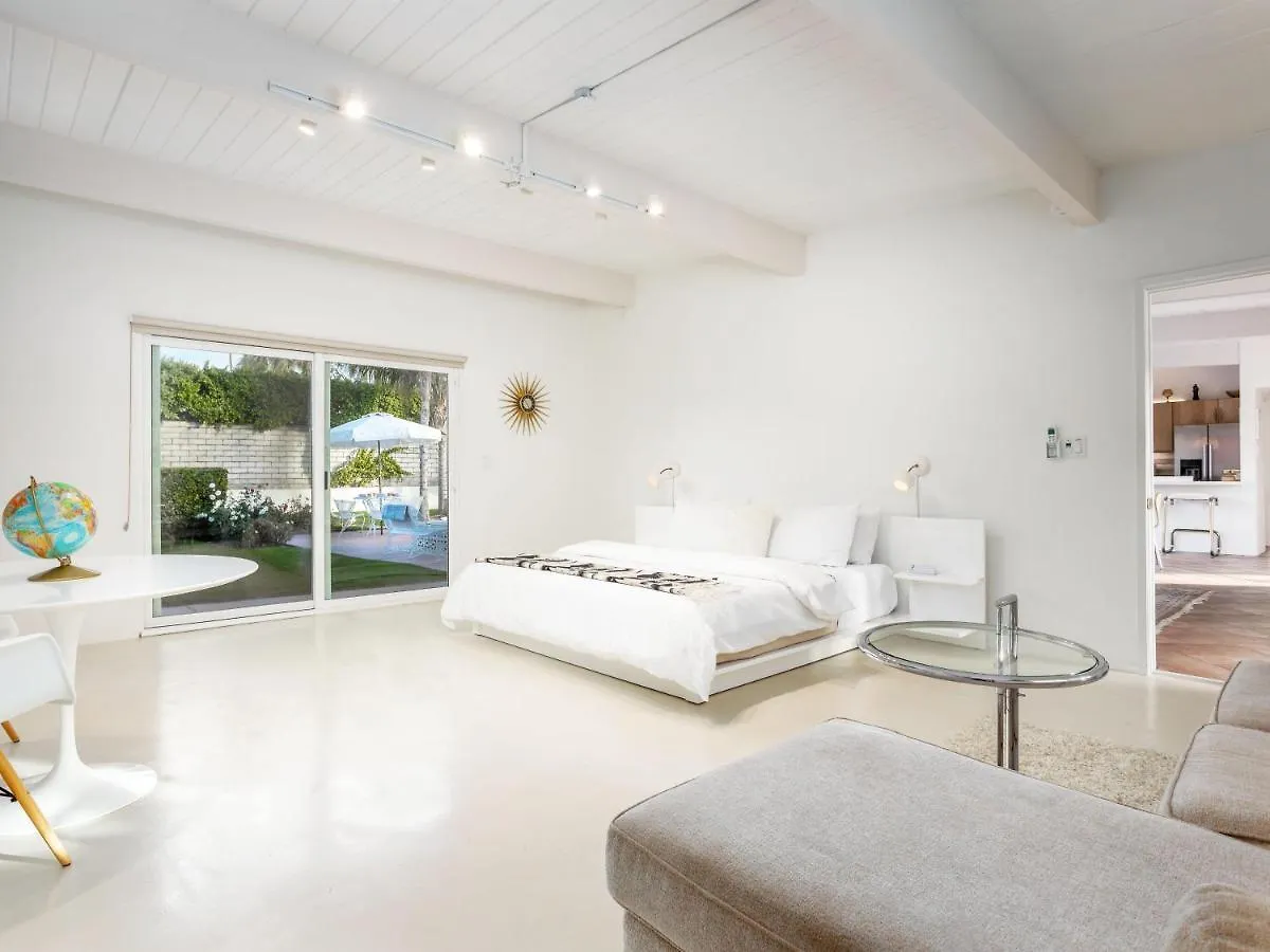 Willa House Of Stardust By Acme House Company Palm Springs