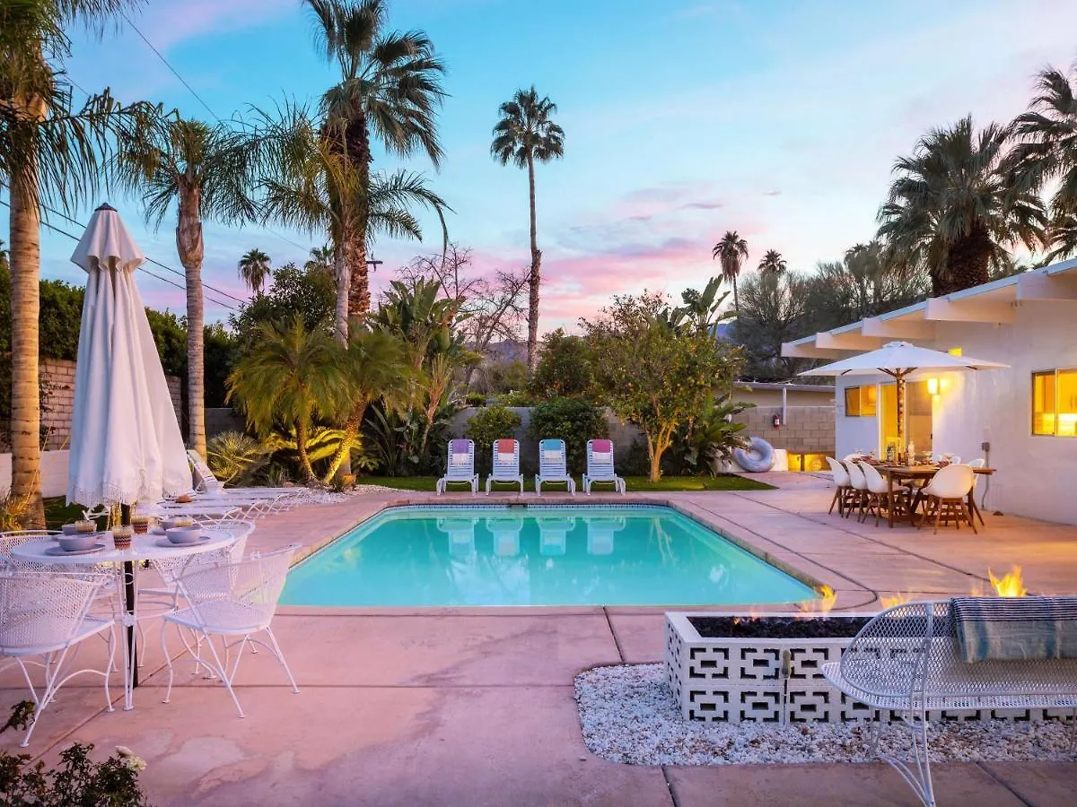 Willa House Of Stardust By Acme House Company Palm Springs