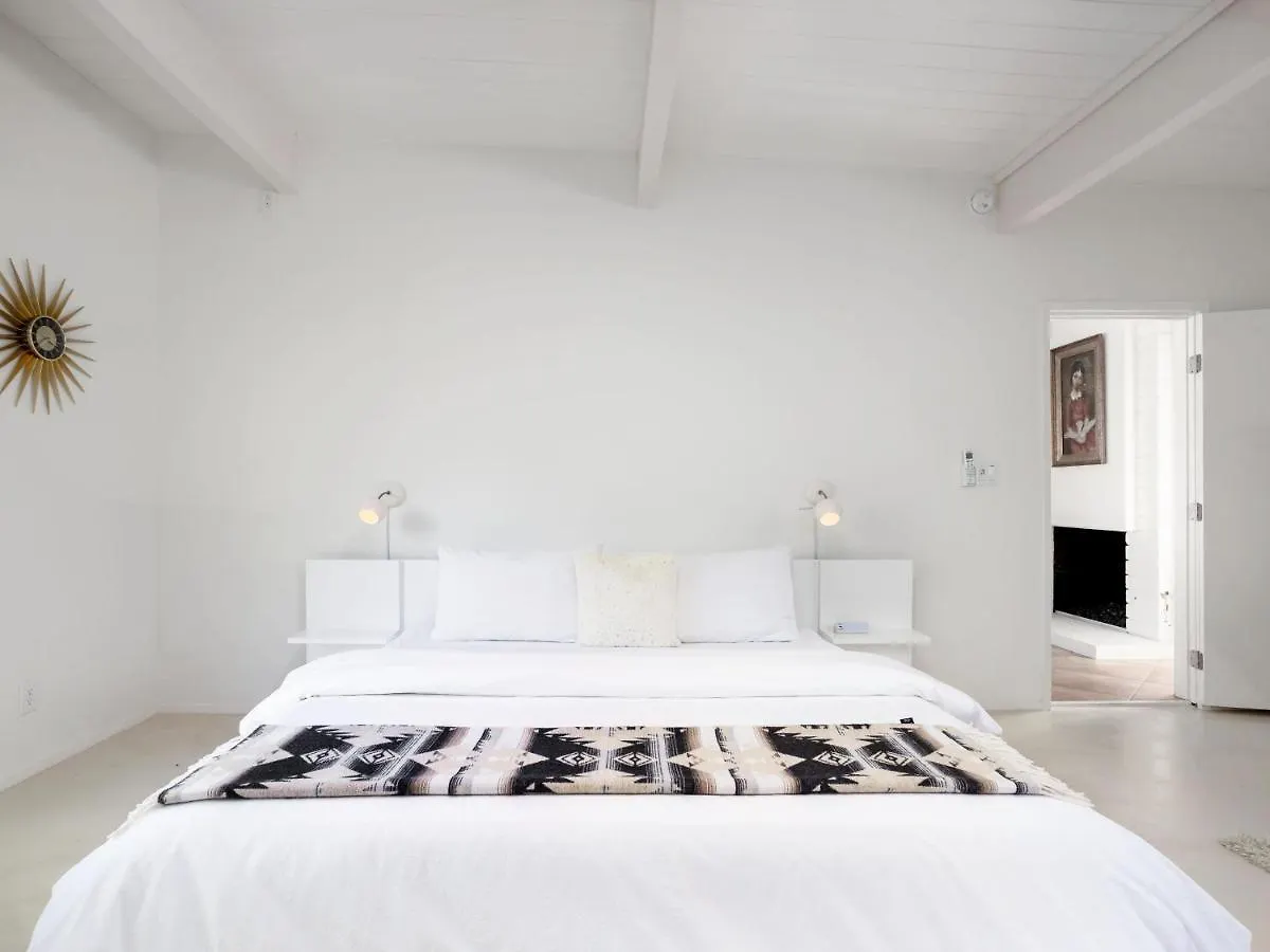 Willa House Of Stardust By Acme House Company Palm Springs